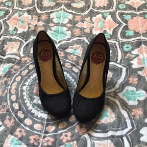 NWOT black heels